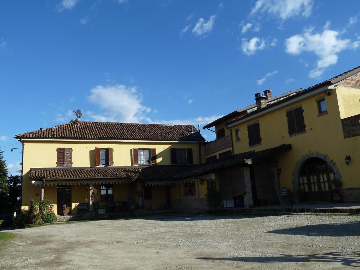 Agriturismo San Martino Castiglione Tinella Екстер'єр фото