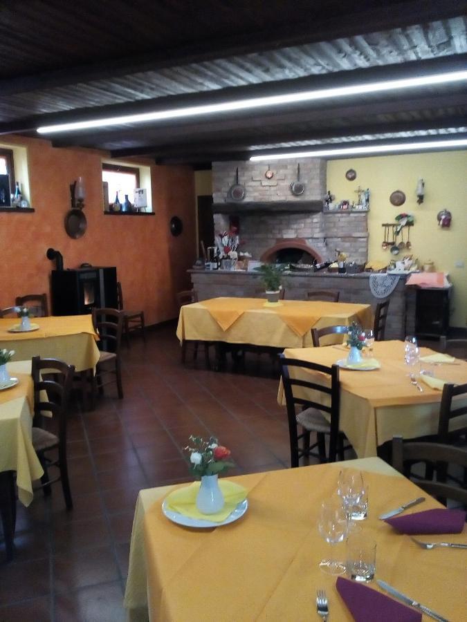 Agriturismo San Martino Castiglione Tinella Екстер'єр фото