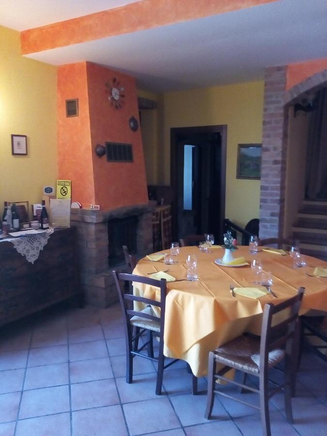 Agriturismo San Martino Castiglione Tinella Екстер'єр фото