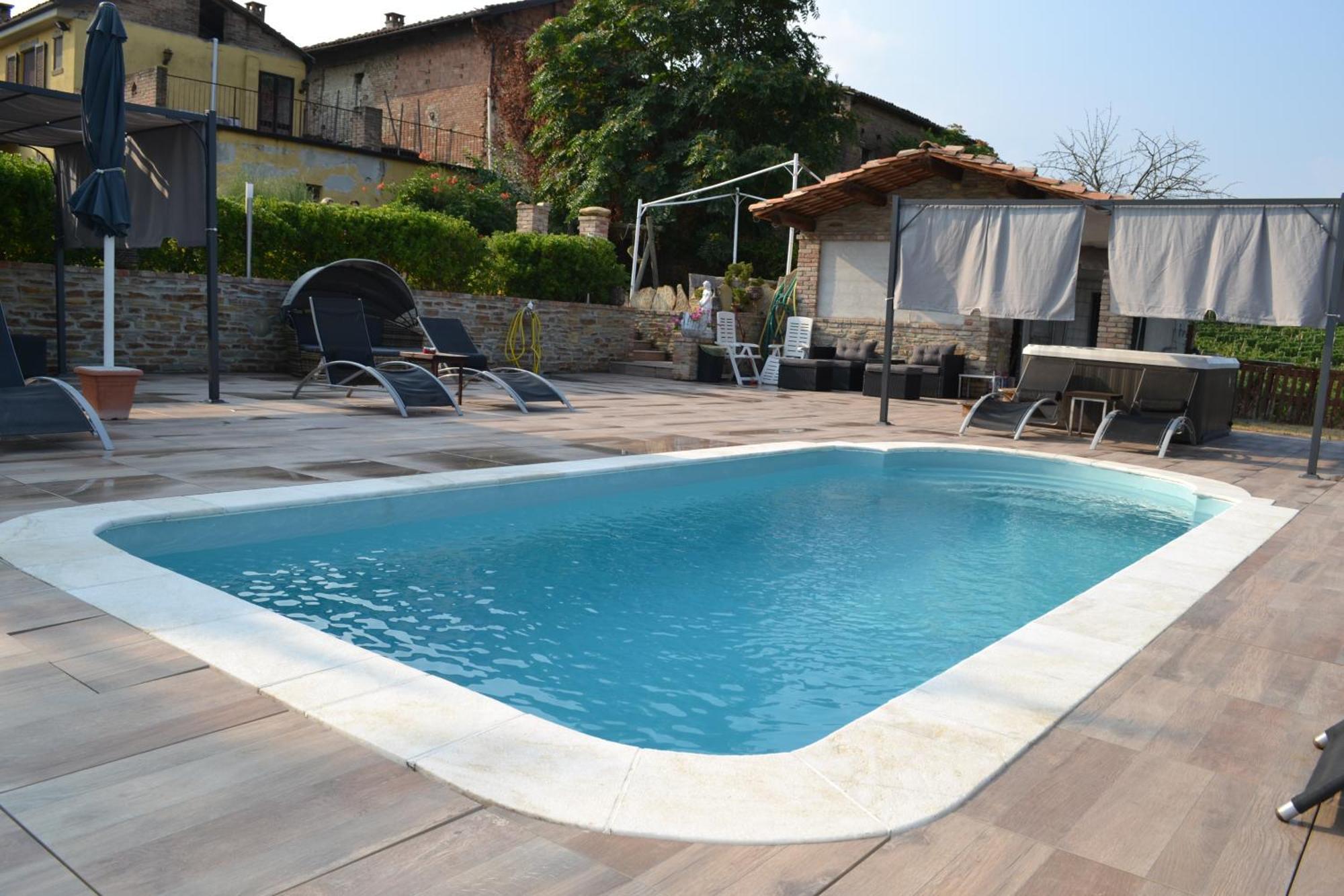 Agriturismo San Martino Castiglione Tinella Екстер'єр фото